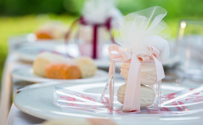 Polegada clara 3 da caixa de presente plástica três das caixas do favor aniversário pequeno transparente do banquete de casamento de 50 blocos