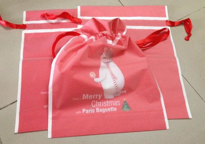 Saco biodegradável com impressão, saco de plástico 11 da lavanderia do cordão da lavanderia de Logo Printed Poly Drawstring Hotel /Travel