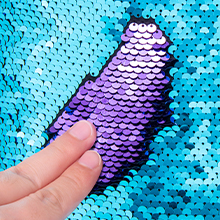 As lantejoulas podem ser lançadas e as meninas podem formas de DIY como usuários como